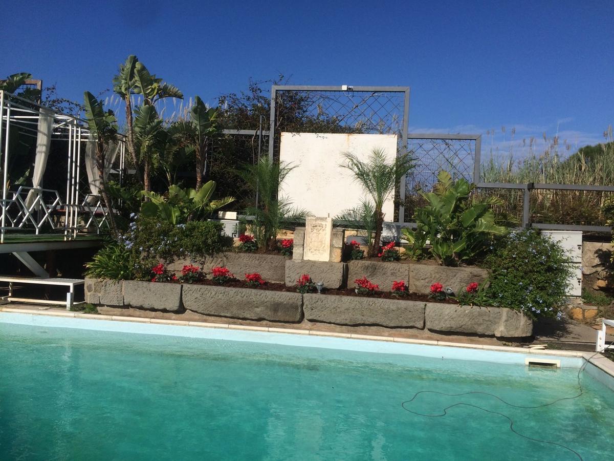 I Giardini Di Giano Bed and Breakfast Torre di Faro Esterno foto