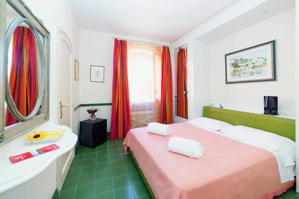 I Giardini Di Giano Bed and Breakfast Torre di Faro Esterno foto